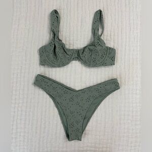 Abercrombie Swimsuit Set Medium
